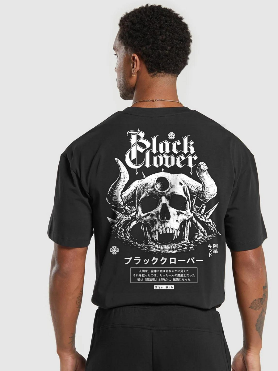 BLACK CLOVER OVERSIZED T-SHIRT